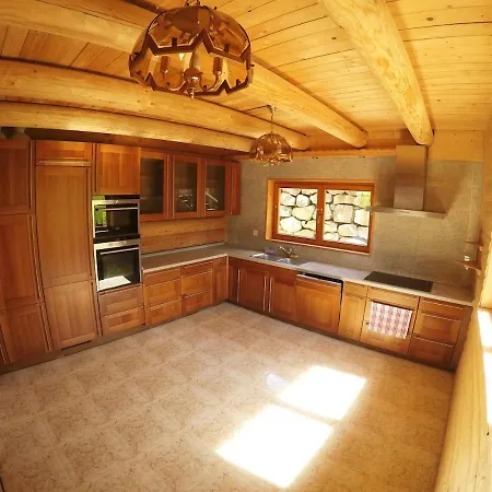 펜션 Log Near Interlaken With Panoramic View